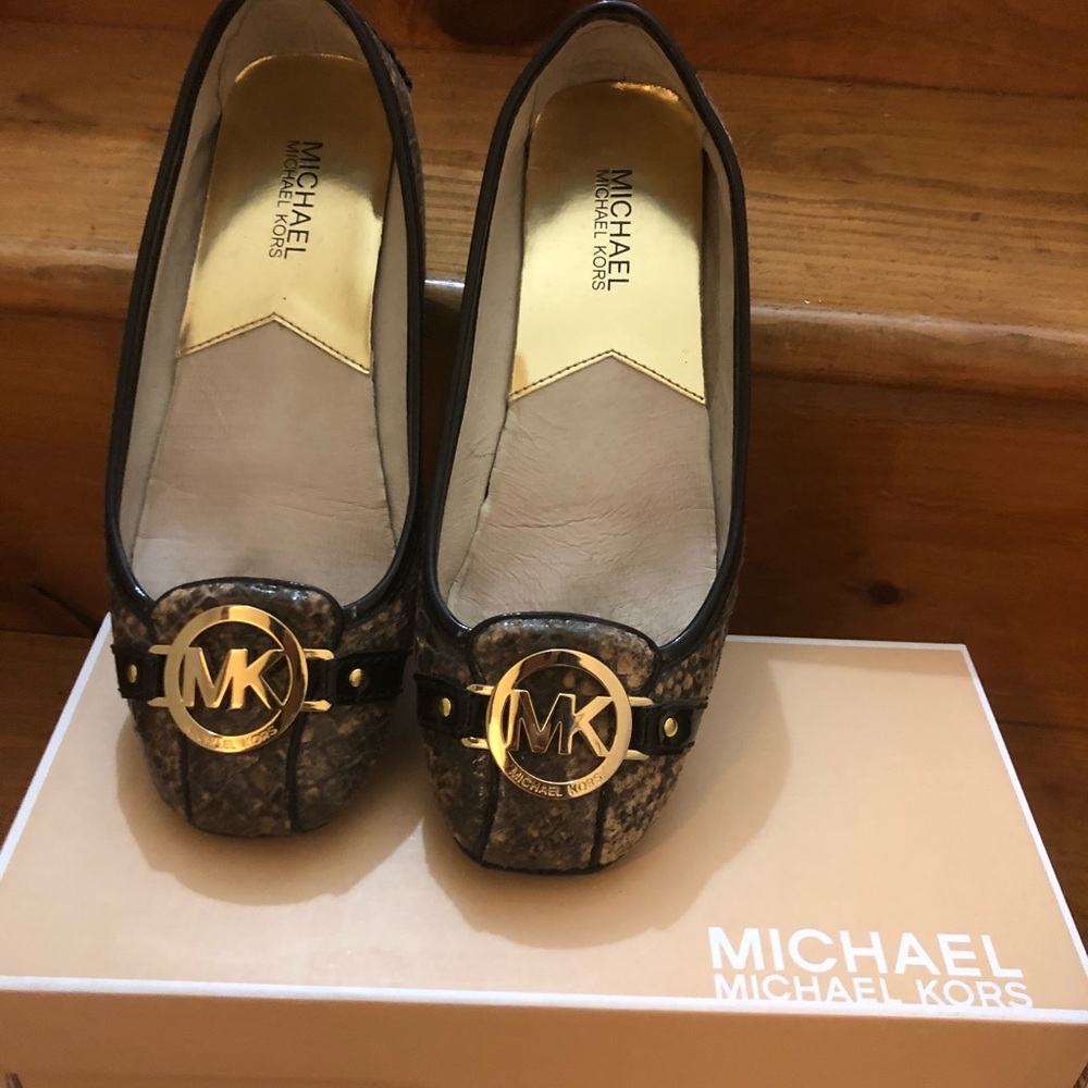 Michael kors flats